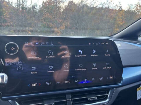 2026 Chevrolet Equinox EV LT 2