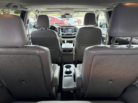 2017 Toyota Highlander XLE