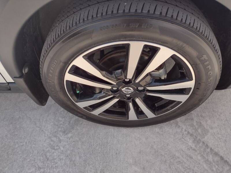 2019 Nissan Kicks S