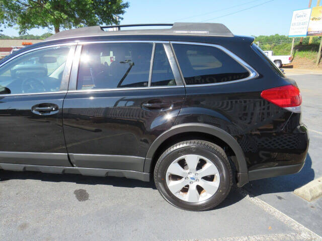 2012 Subaru Outback for sale at Colbert's Auto Outlet in Hickory, NC