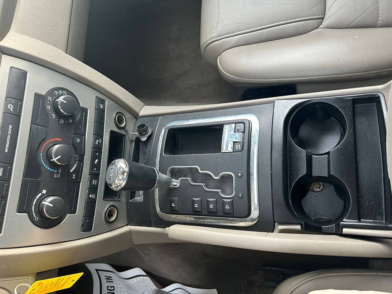 2006 Jeep Commander for sale at Chicago Auto House in Chicago, IL