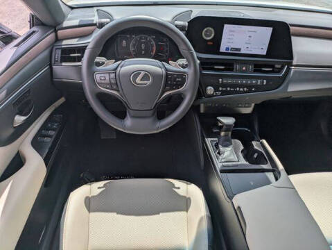 2025 Lexus ES 350