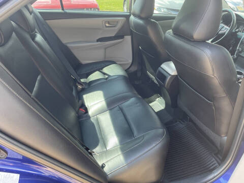 2015 Toyota Camry SE