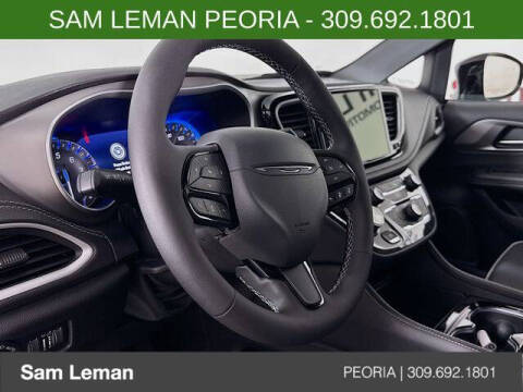 2027 Chrysler Pacifica Limited