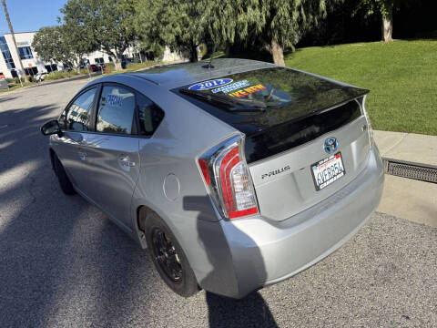 2012 Toyota Prius Two