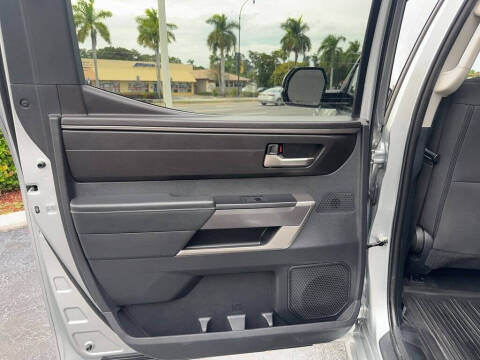 2022 Toyota Tundra SR5