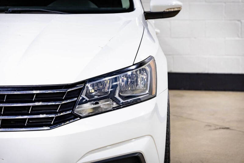 2017 Volkswagen Passat 1.8T S