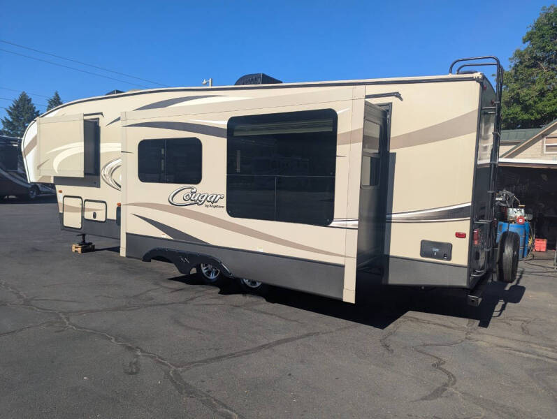 2017 **SOLD** Keystone RV Cougar 28RKS / 32ft