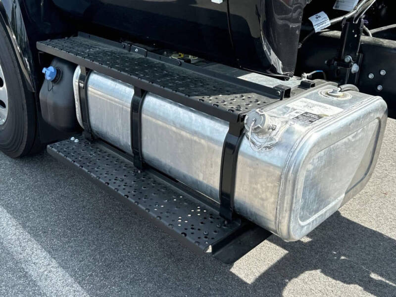 2025 Ford F-750 Super Duty