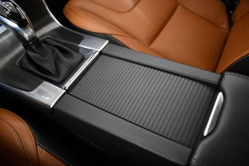 2015 Volvo V60 Cross Country T5