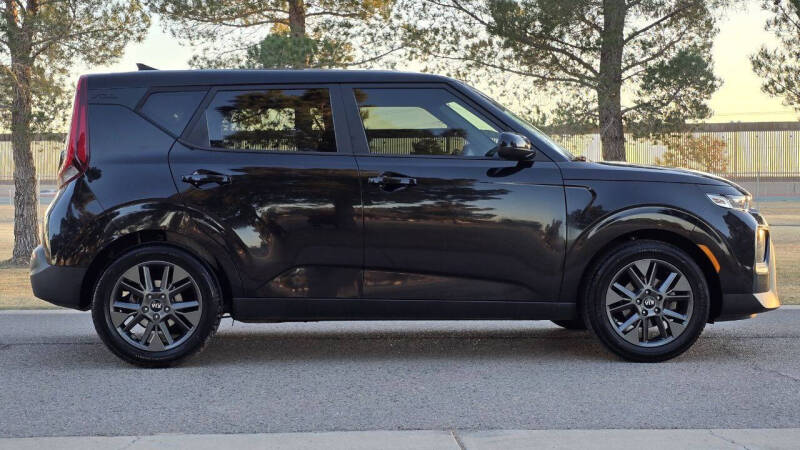 2021 Kia Soul S photo 5