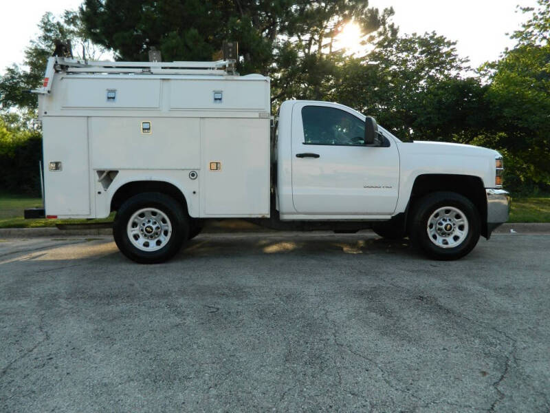 2015 Chevrolet Silverado 3500HD CC