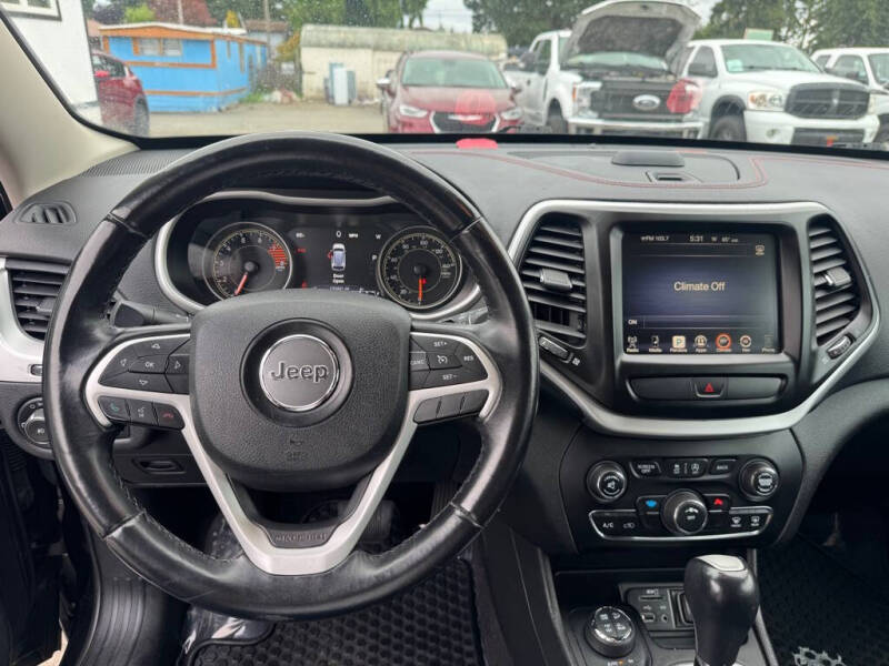 2017 Jeep Cherokee Trailhawk