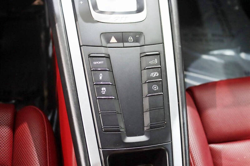 2019 Porsche 911 Carrera