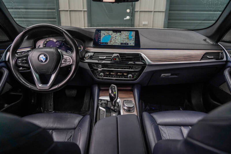2017 BMW 5 Series 540i