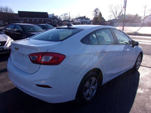 2017 Chevrolet Cruze LS Auto
