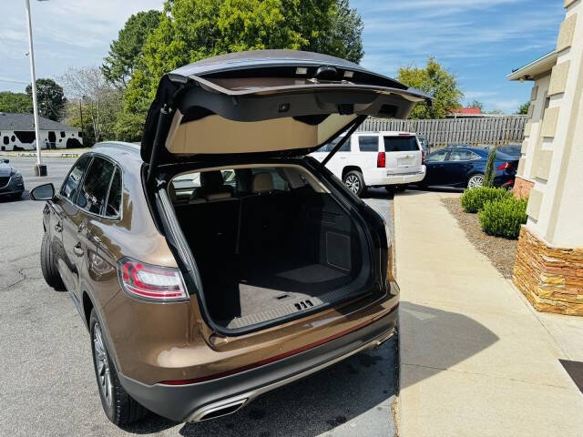 2022 Lincoln Nautilus Standard