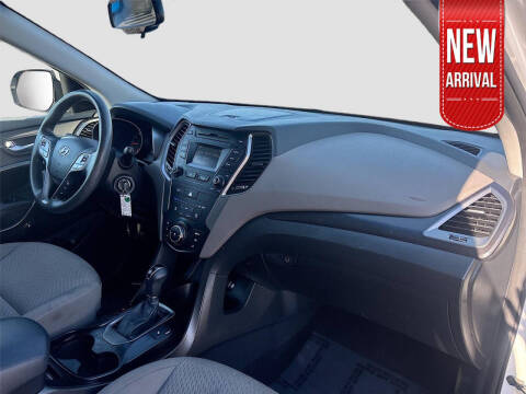 2016 Hyundai Santa Fe SE