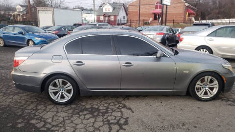 2009 BMW 5 Series 528i