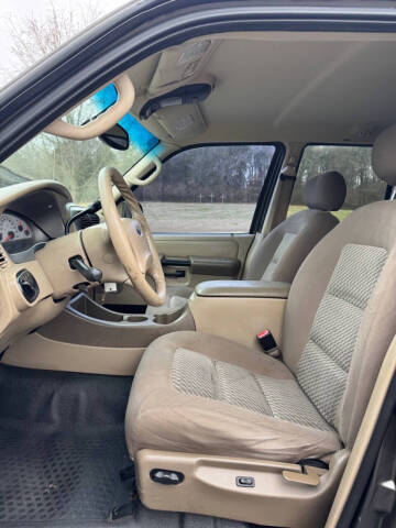 2005 Ford Explorer Sport Trac