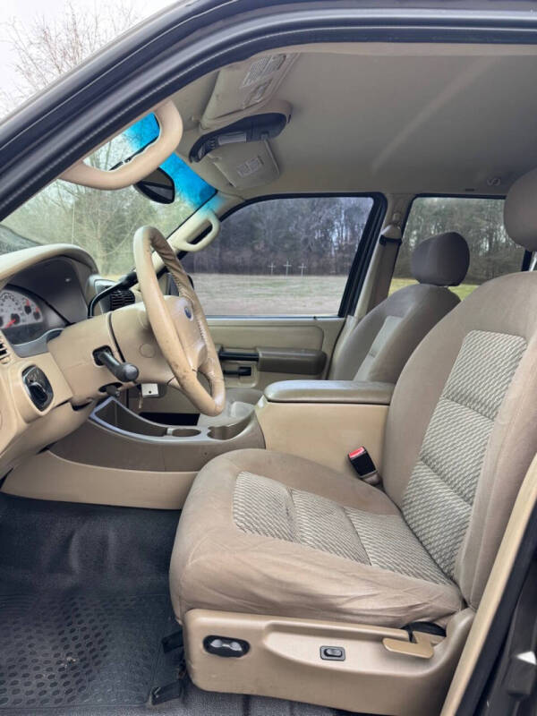 2005 Ford Explorer Sport Trac