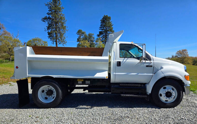 2006 Ford F-650