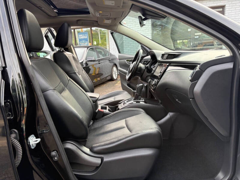 2017 Nissan Rogue Sport SL
