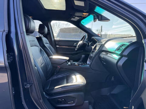 2017 Ford Explorer Platinum