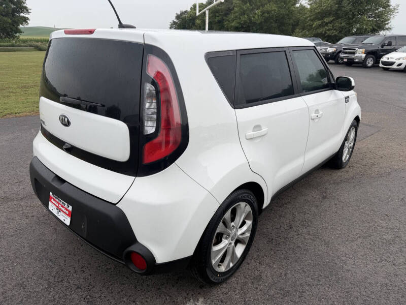 2015 Kia Soul +