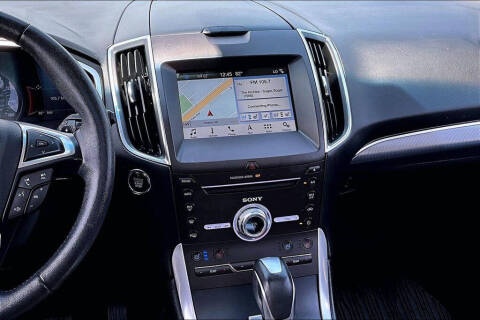 2018 Ford Edge Titanium