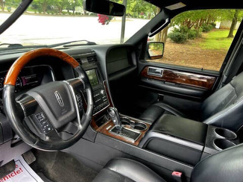 2017 Lincoln Navigator L Select