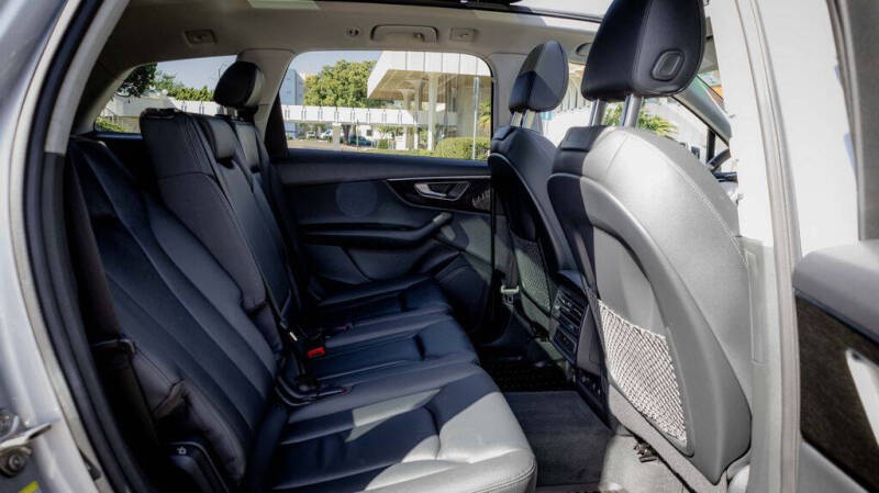 2022 Audi Q7 quattro Premium 55 TFSI