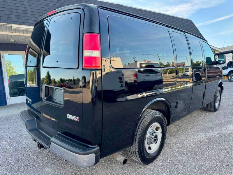 2015 GMC Savana LT 2500