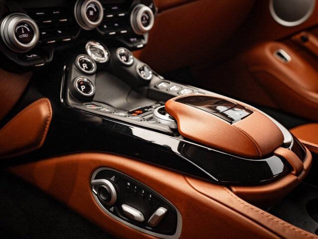 2020 Aston Martin Vantage