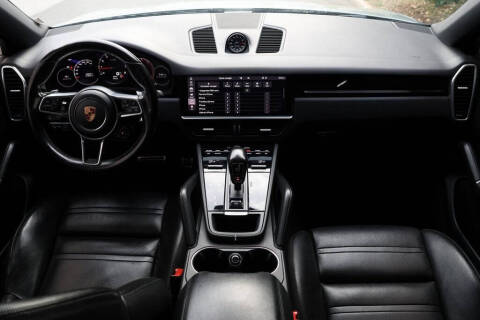 2020 Porsche Cayenne S Coupe