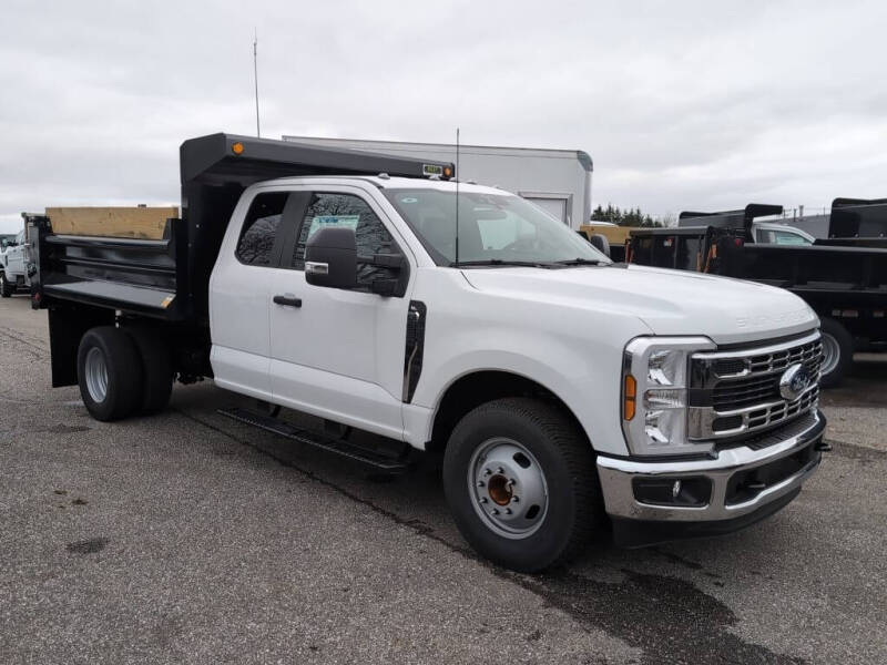 2025 Ford F-350 Super Duty XL