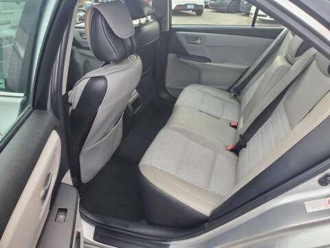 2015 Toyota Camry SE