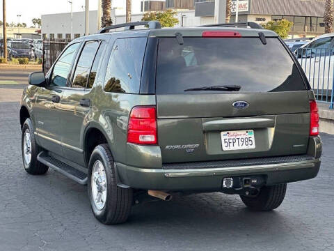 2004 Ford Explorer XLT