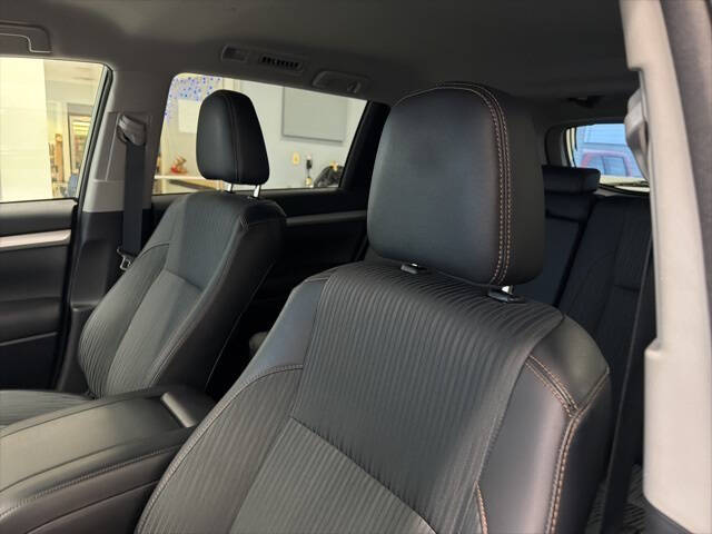 2017 Toyota Highlander LE Plus