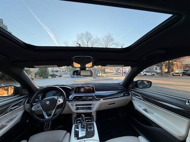 2016 BMW 7 Series 740i