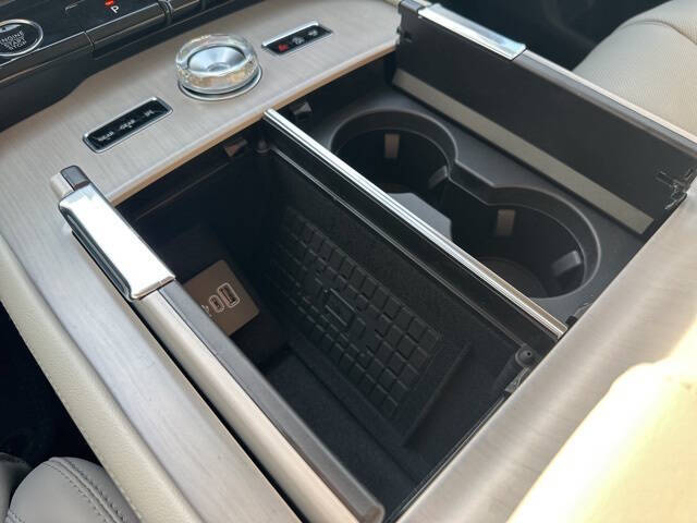 2025 Lincoln Navigator L Reserve