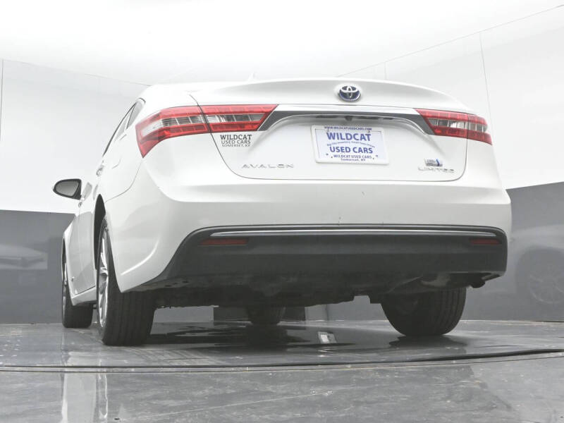 2016 Toyota Avalon Hybrid