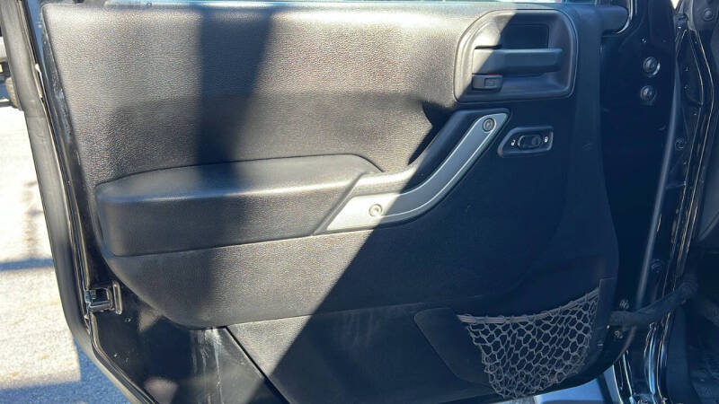 2013 Jeep Wrangler Sahara