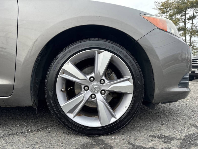 2013 Acura ILX 2.0L w/Tech