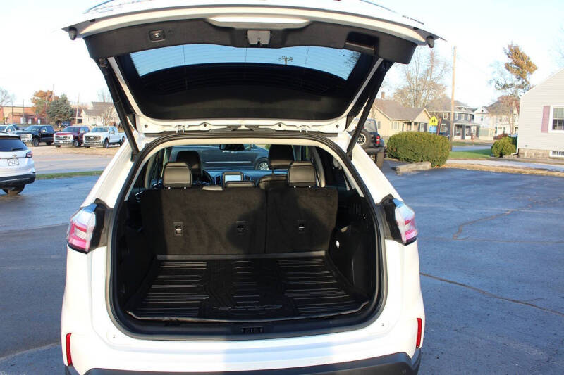 2023 Ford Edge Titanium