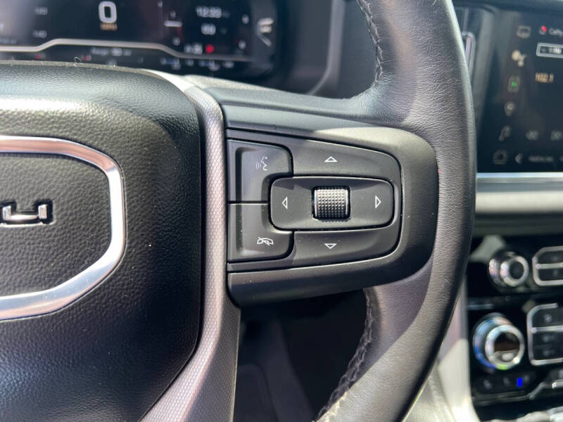 2022 GMC Yukon Denali - Photo 17