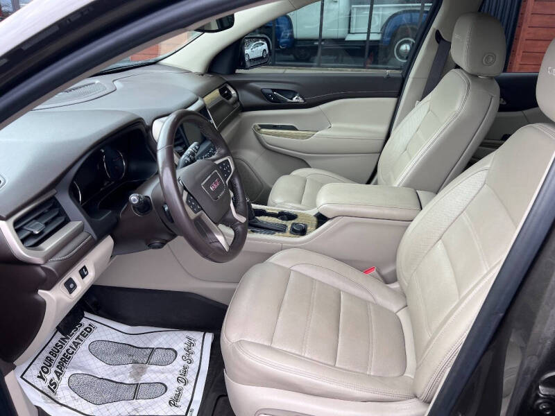 2019 GMC Acadia Denali