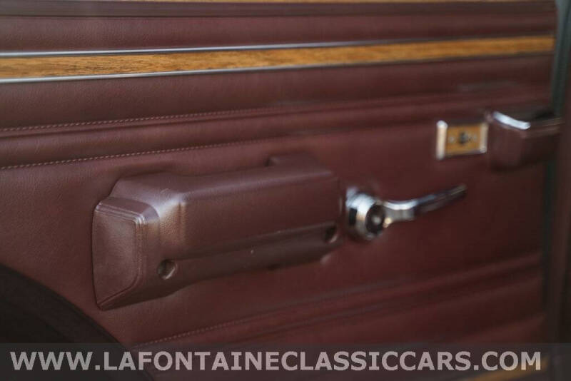 1991 Jeep Grand Wagoneer