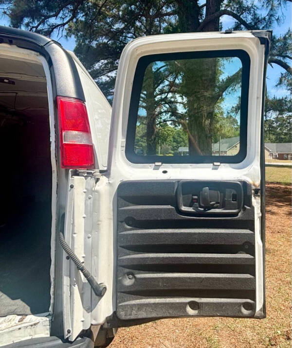 2017 GMC Savana 2500