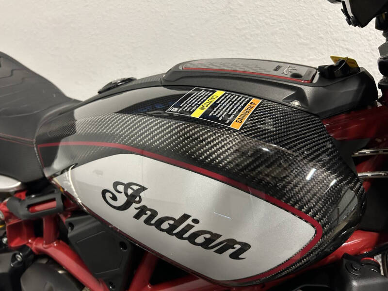 2022 Indian FTR CARBON